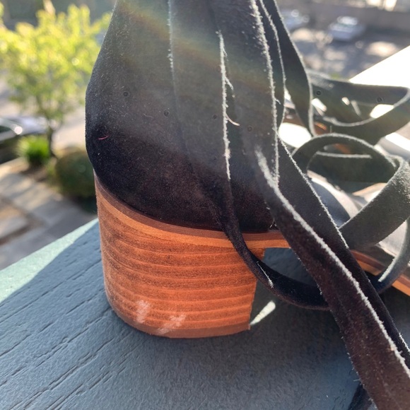 Steve Madden Black Suede Tie Heels 6 - Picture 3 of 6